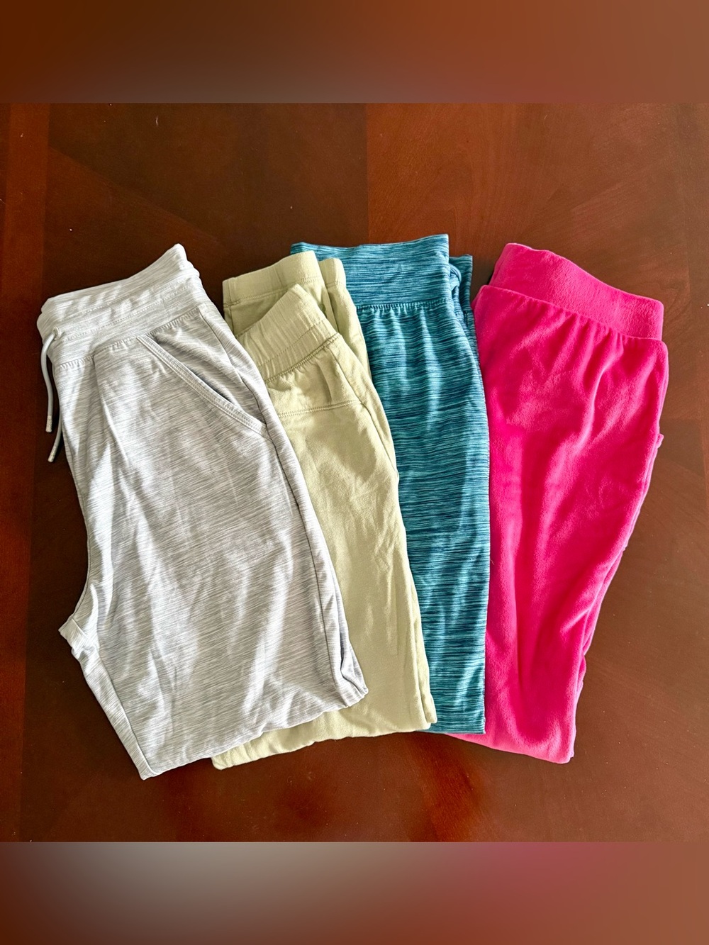 Mixed Brands Kids Joggers Bundle (4) SzL(10-12)